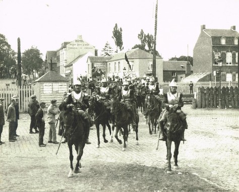 GBX_Cuirassiers Fran+ºais au passage +á niveau-recadr+®eRED.jpg